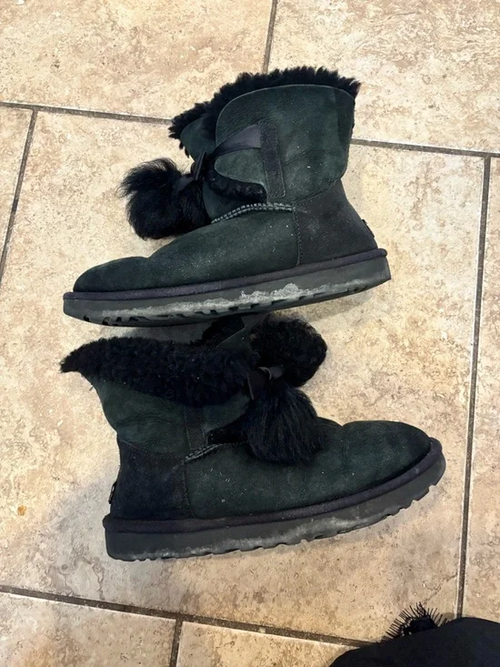 UGG Gita Pom Pom Booties 8 - Picture 2 of 5